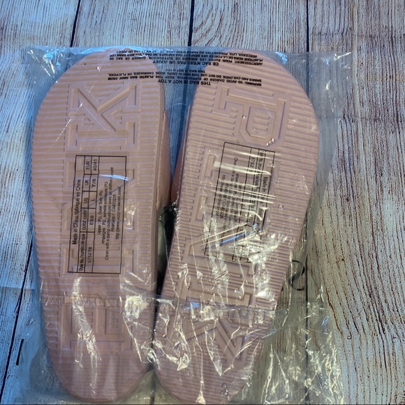 ❌SOLD❌🆕Victoria Secret PINK Chalk Rose Slide - Picture 4 of 7